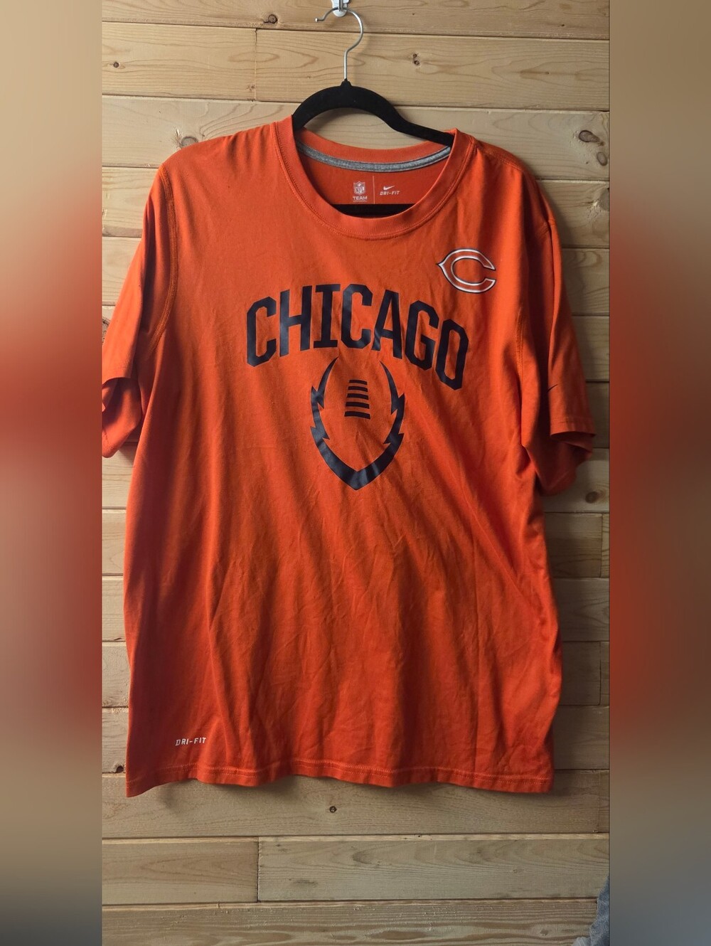 NFL Apparel Orange Chicago Bears Short Sleeve Dri-Fit Tee Size L EUC